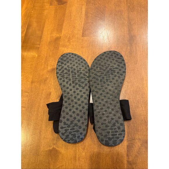 Woman’s Sanuk sandals size 11 - Picture 3 of 5